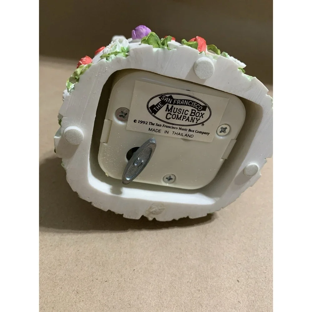 San Francisco Music Box Company Farm Animals Music Box Cow Pig Goose